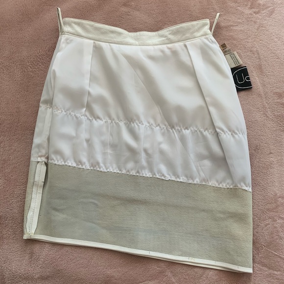 Retro 80s Vintage Leather Skirt White Mini - Picture 6 of 10